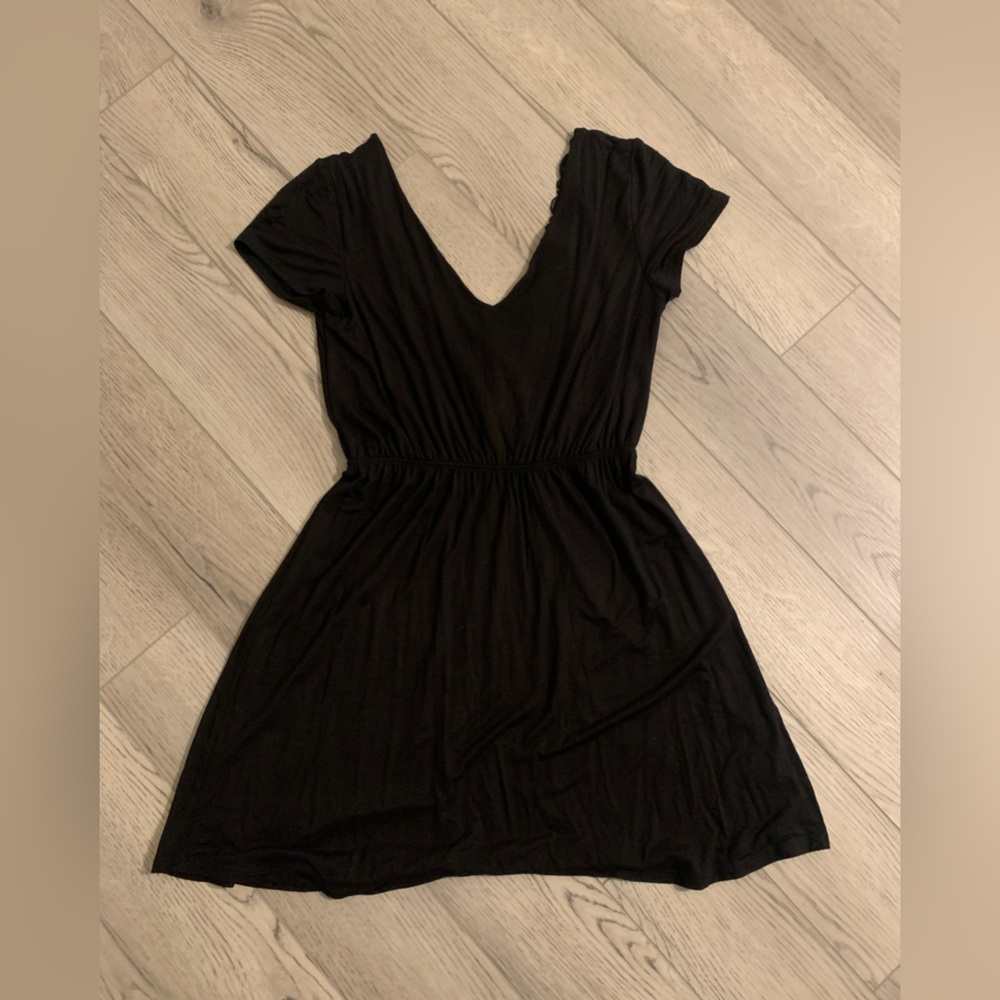 Extra Small Francesca’s black lace back dress